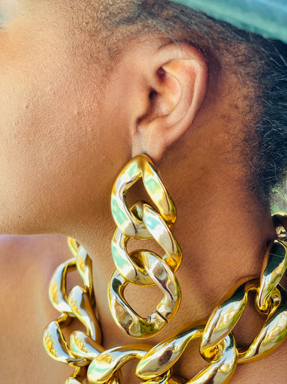 Infinity Earrings - Gold