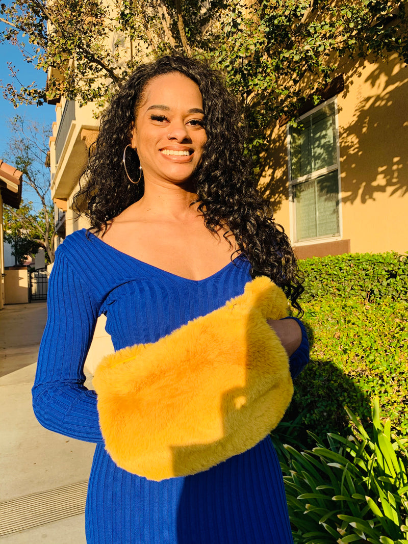 SGRho So Plush Fanny - Lavish Accessories & Shoe House