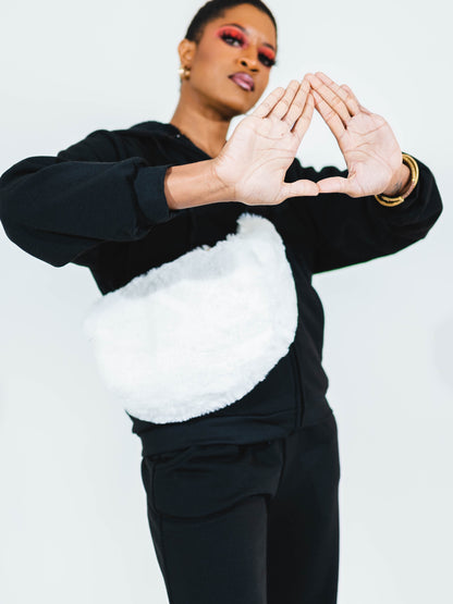 Delta So Plush Fanny